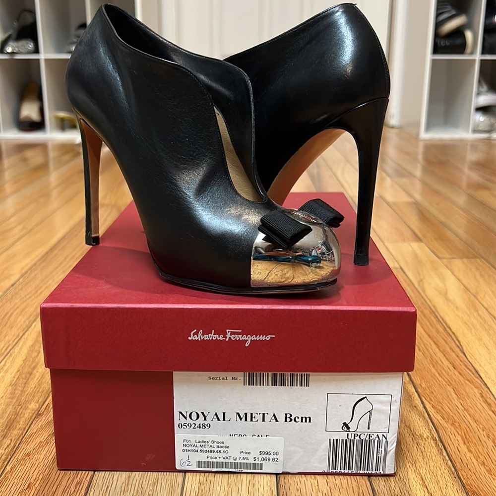 Salvatore Ferragamo Noyal Metal Bootie 6.5